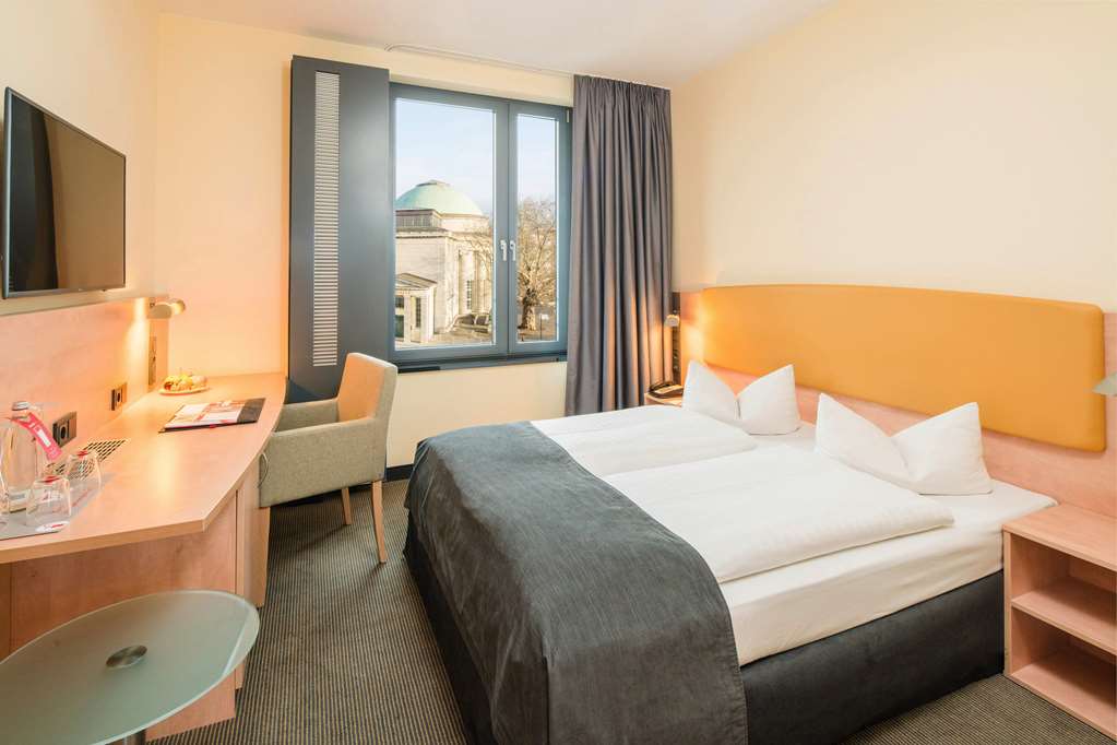 IntercityHotel Hamburg Hauptbahnhof, Germany - Standard Room