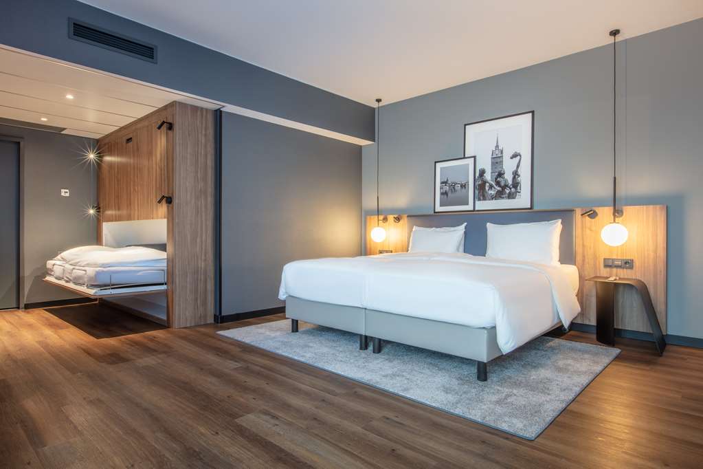 Family room 3-person occupancy