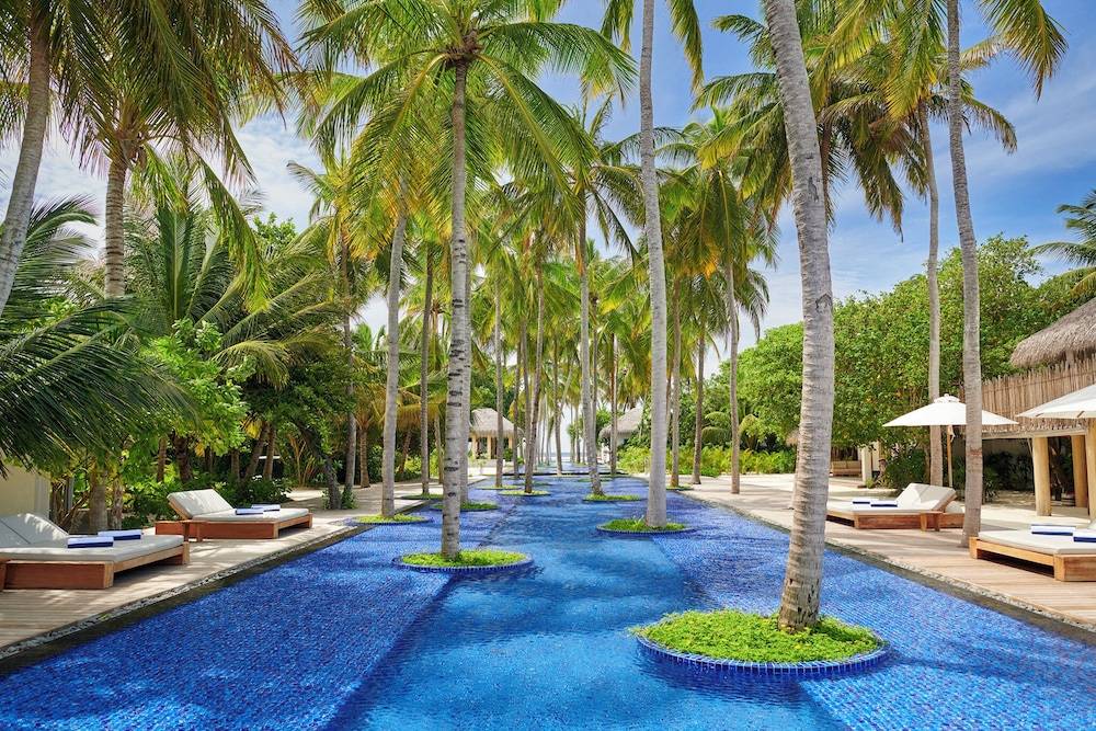 Infinity pool