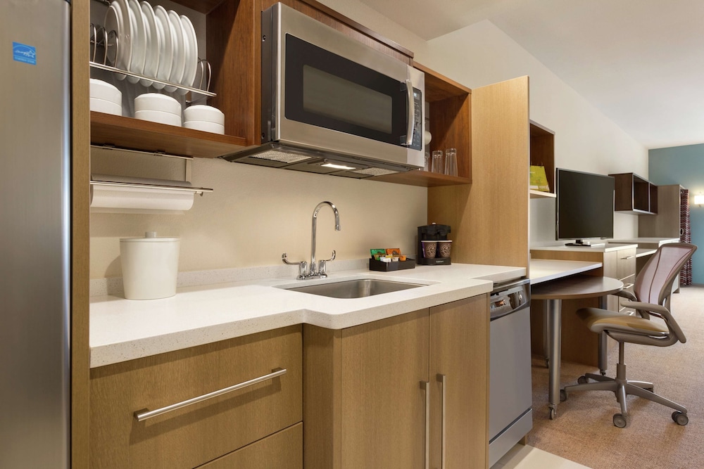 Home2 Suites by Hilton Frederick - photo 5