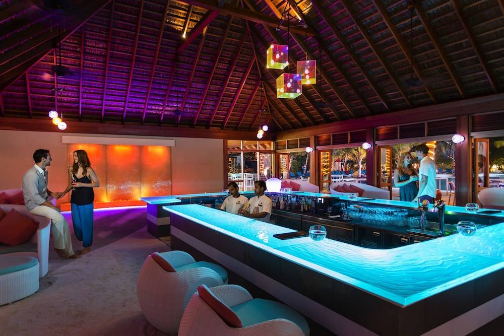 Hotel Bar