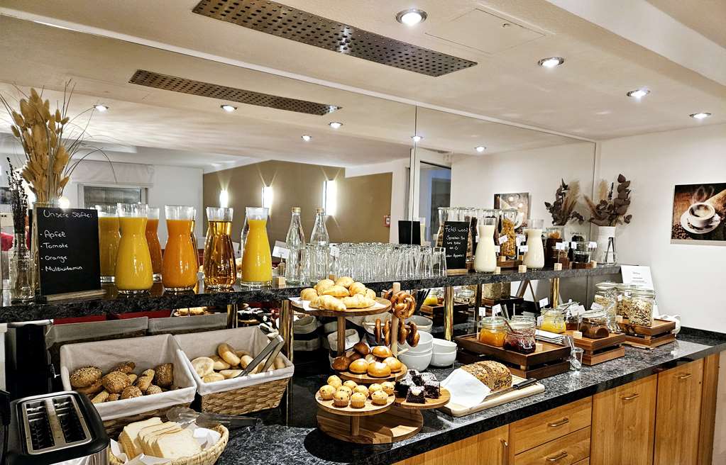 Tulip Inn Frankfurt Airport Breakfast room