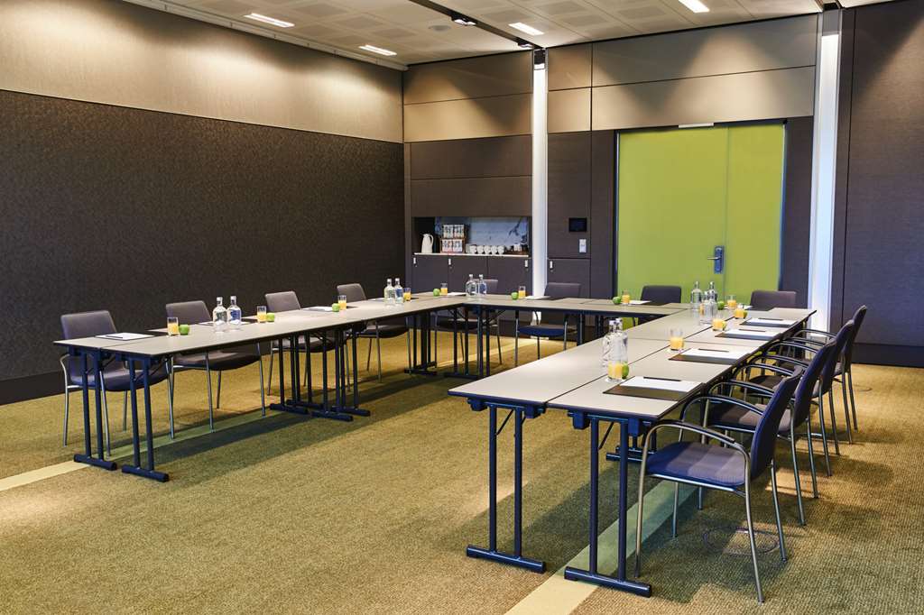 Steigenberger Airport Hotel, Frankfurt, Germany - Meeting room