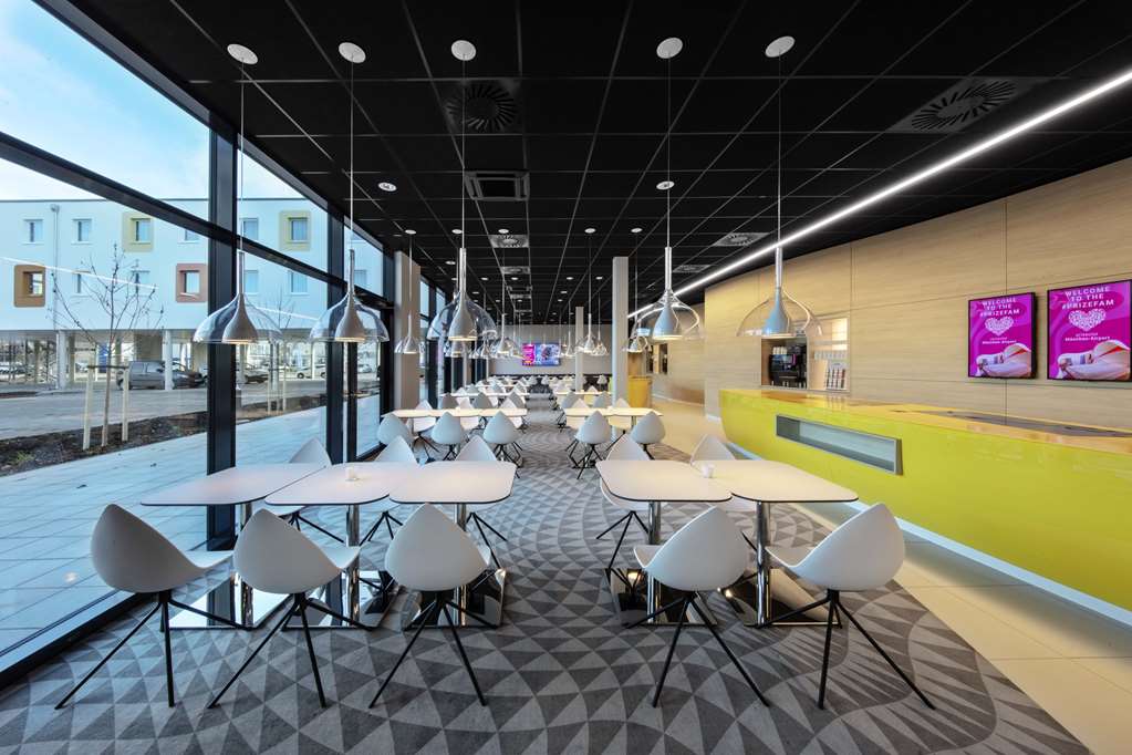 Munich Airport breakfast area