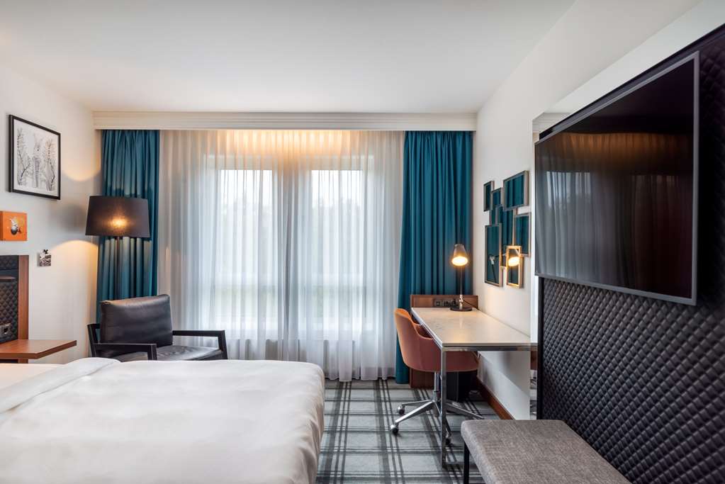 Suite Bedroom