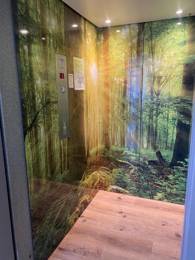 Elevator