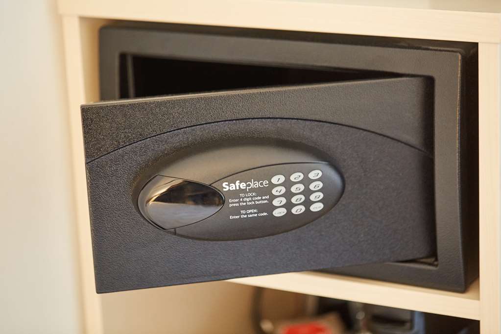 scandic berlin kurfuerstendamm room singleuse sr safe