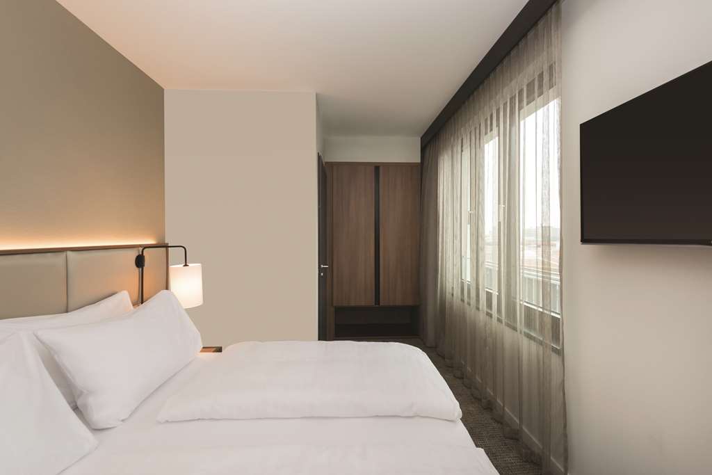 adina apartment hotel frankfurt two bedroom apartment bedroom