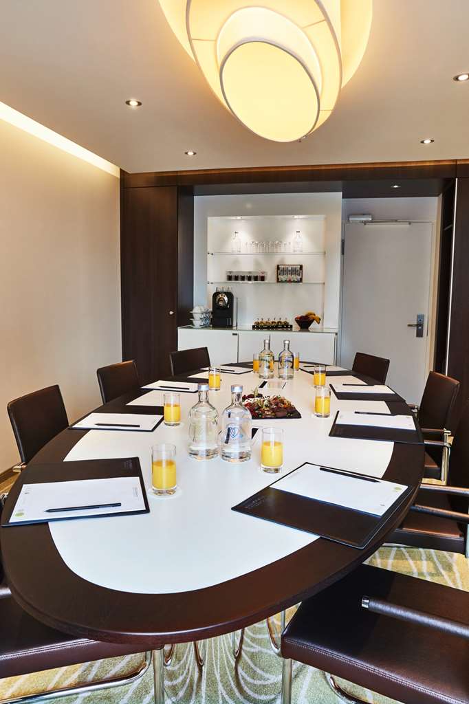 Steigenberger Airport Hotel, Frankfurt, Germany - Meeting room