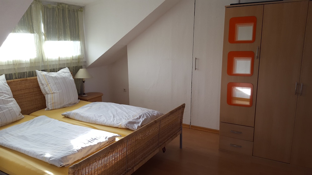 Apartments Bahri