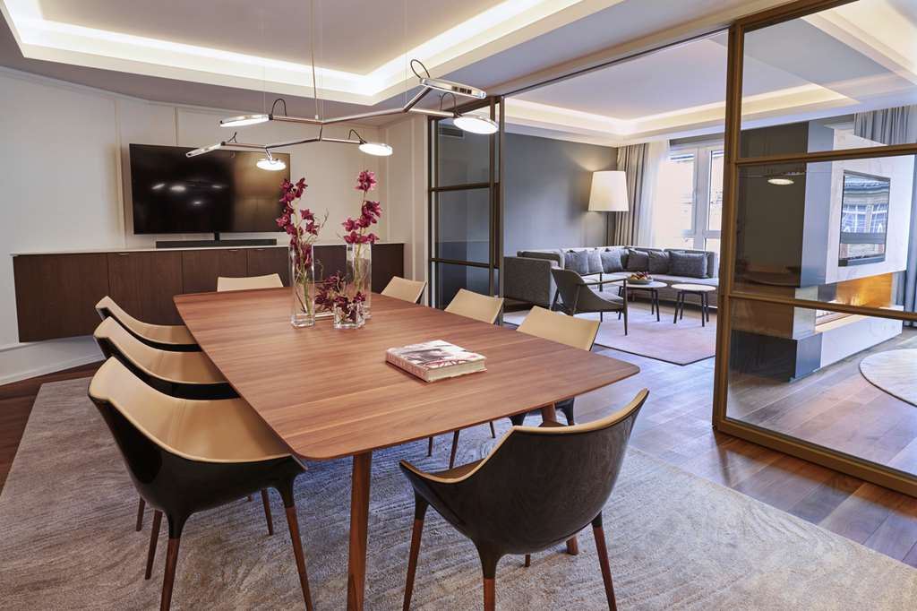 Steigenberger Hotel Hamburg - Pr�sidentensuite Wohnbereich