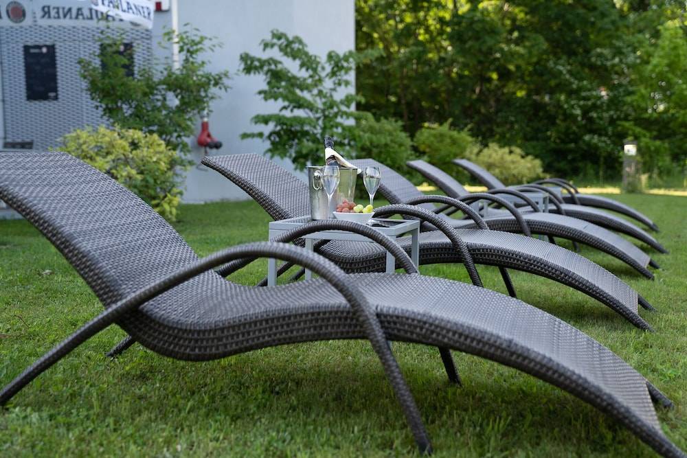 Sundeck