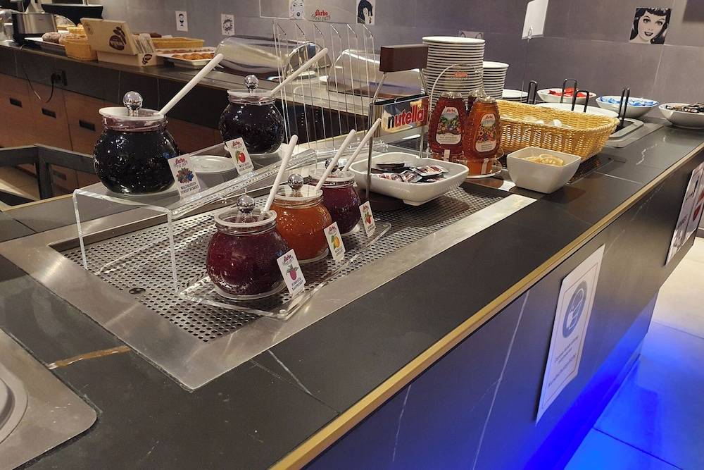 Breakfast buffet