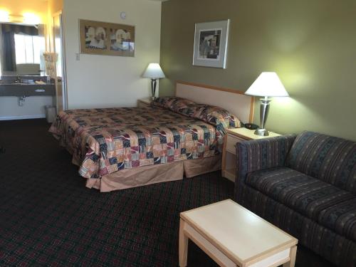 Relax Inn Marlin - photo 2