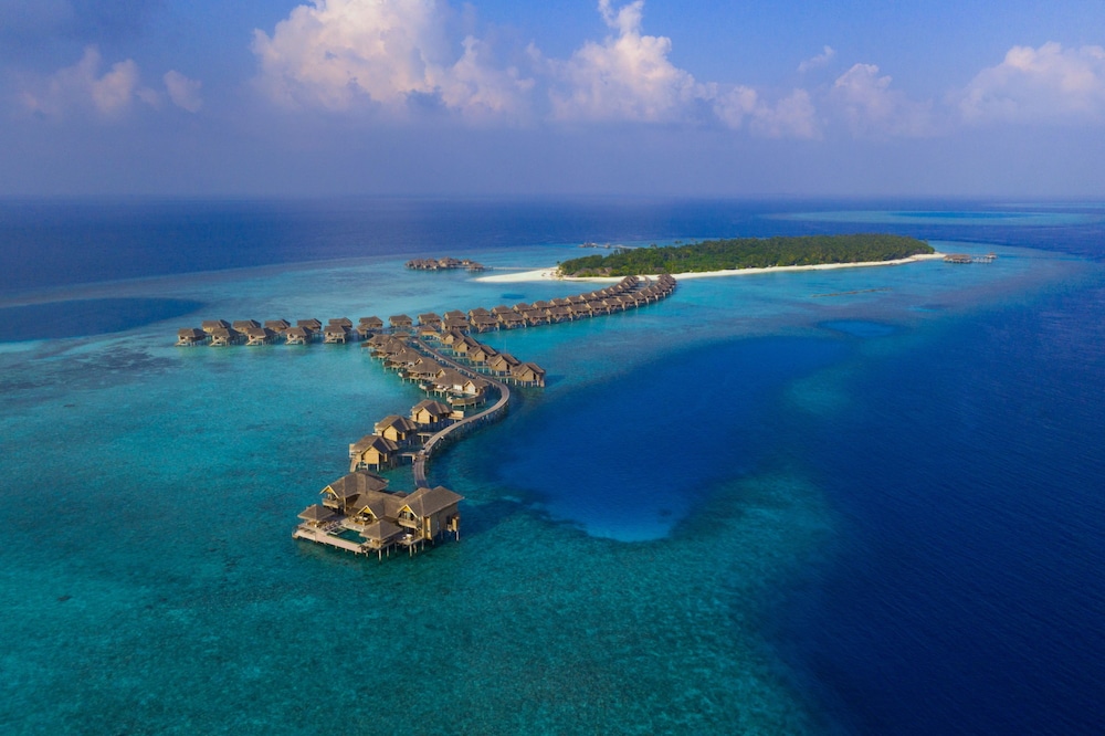 Vakkaru Maldives 30 percent off on seaplane transfers for stays until 19 Dec 2025