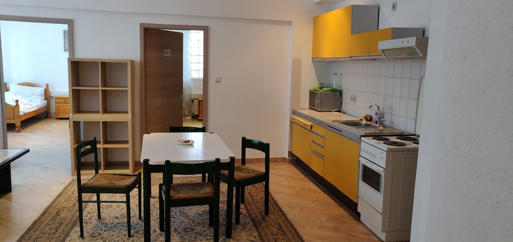 Shared kitchen facilities