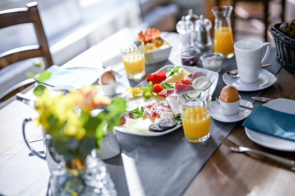 Breakfast meal
