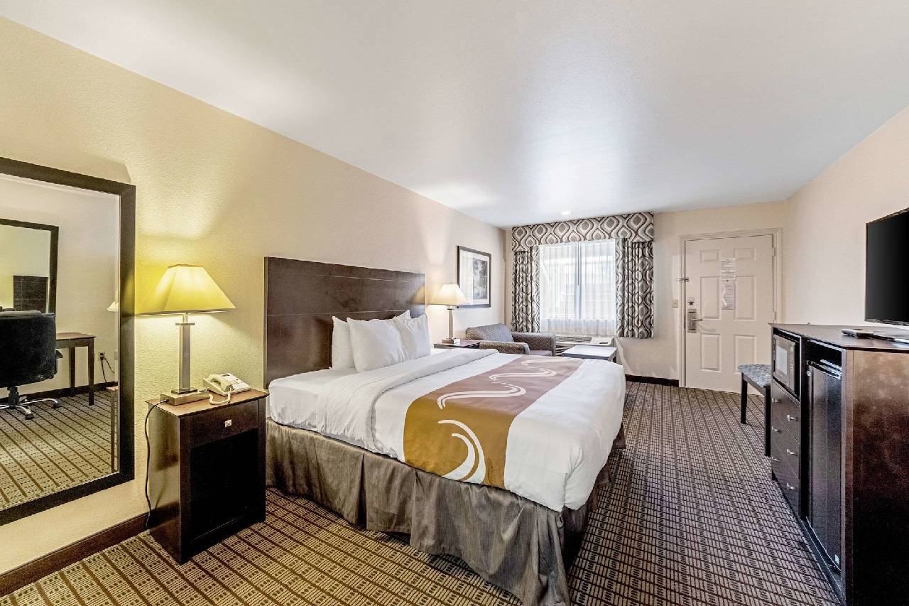 Quality Inn Three Rivers - photo 4