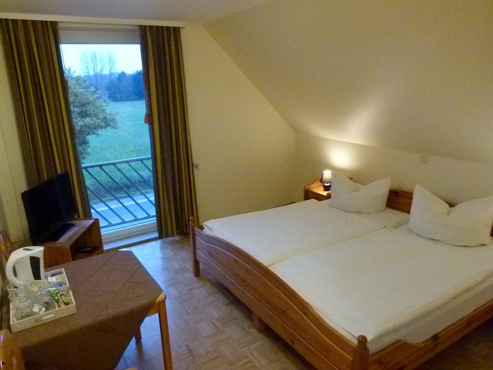 Gästehaus Grunewald Bed & Breakfast