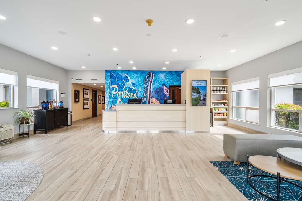 Best Western Lake Oswego Portland Hotel & Suites - photo 3