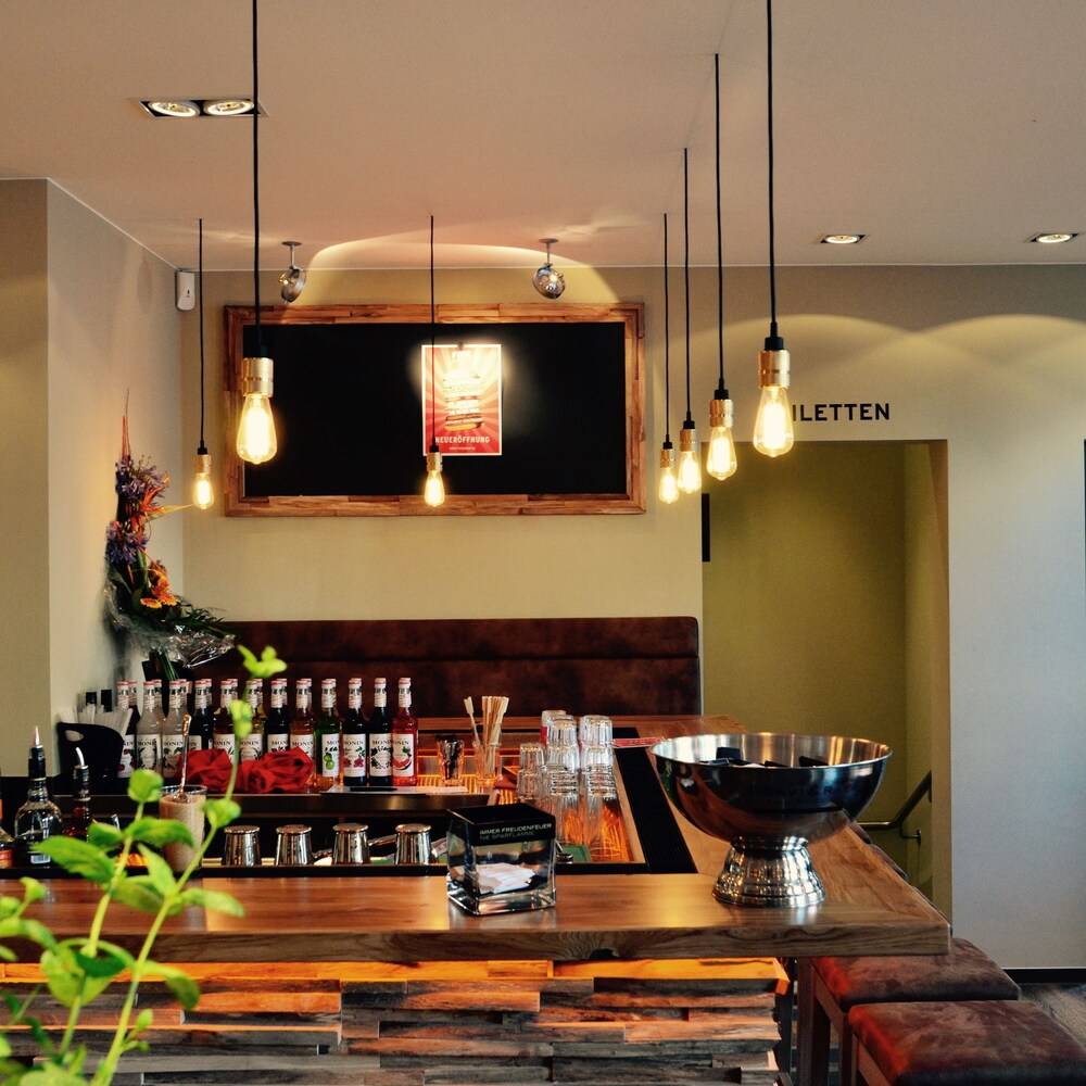 Hotel Bar