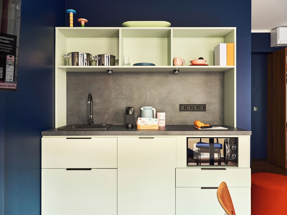 Private kitchenette