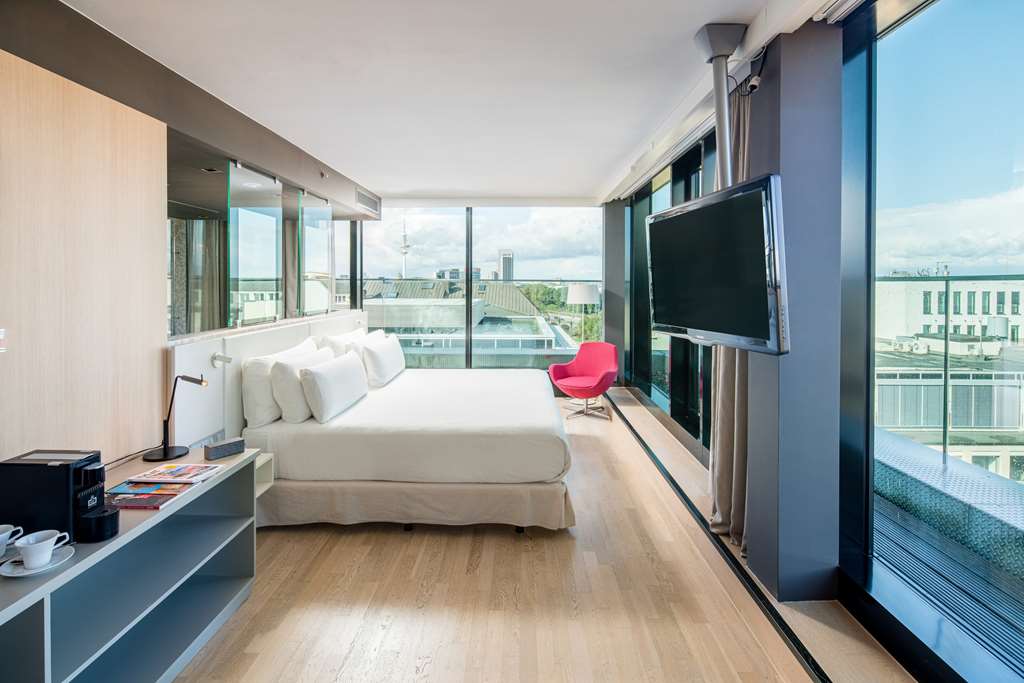 BHAMB ROOM