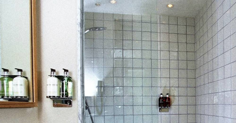 Bathroom shower