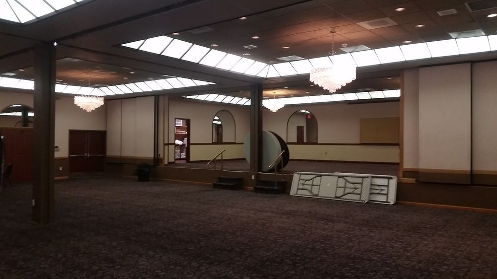 Grand Forks Inn & Suites - photo 5