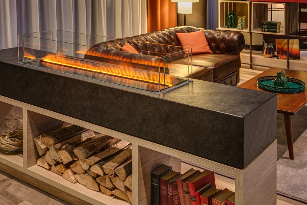 IntercityHotel Duisburg, Germany - Lobby