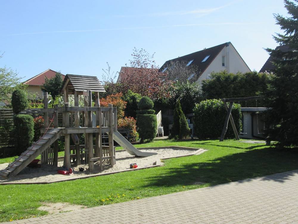 Children's play area - outdoor