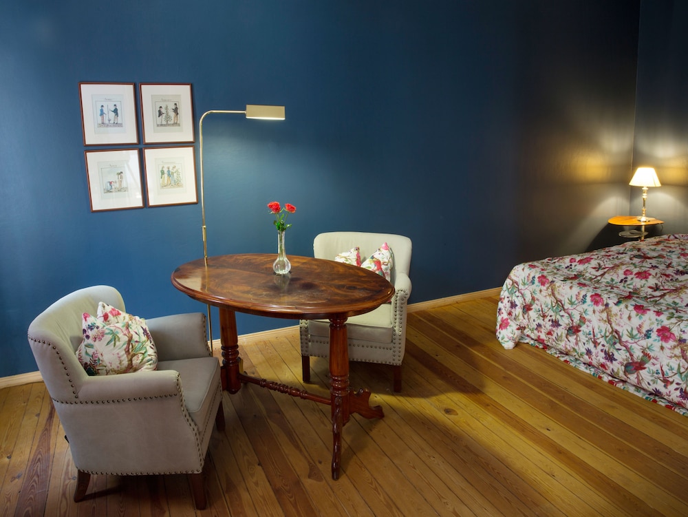 In-room business center
