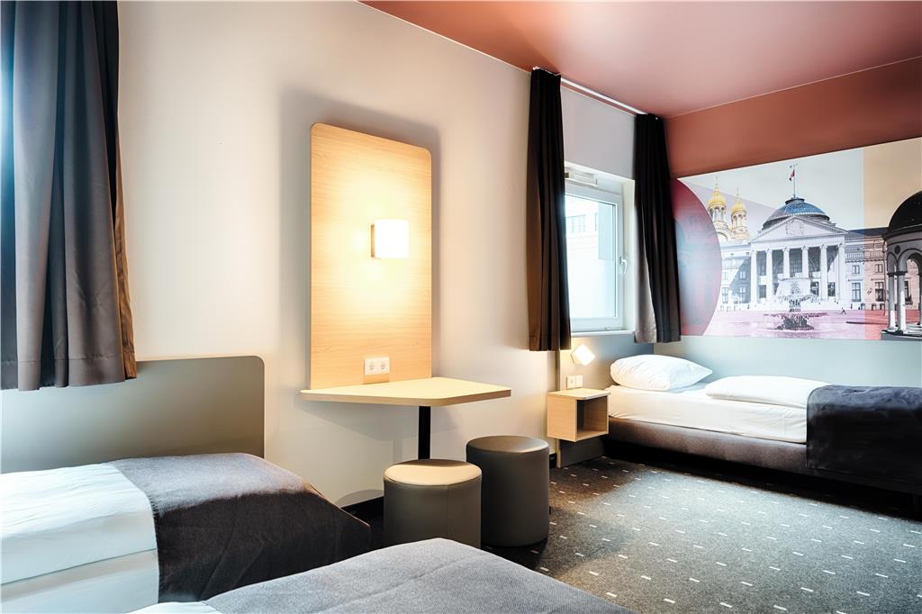 Guest room