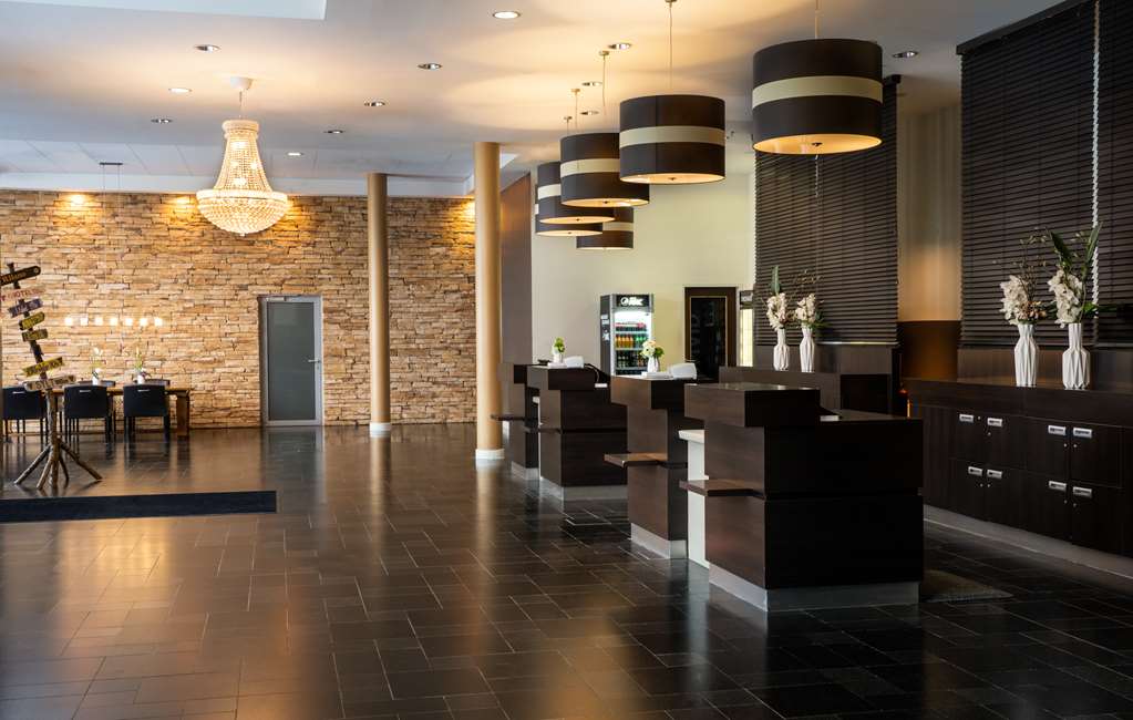 the rilano hotel muenchen lobby