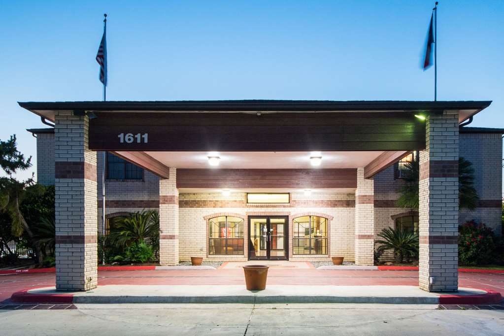Quality Inn University near Downtown - photo 2