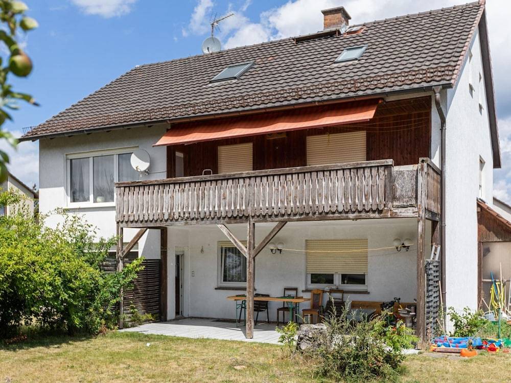 Charming Apartment in Fuldabrück With Garden