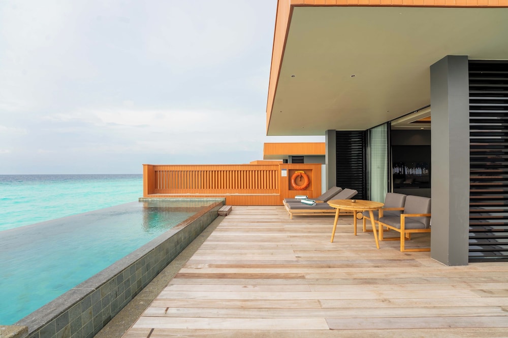 Beach/ocean view