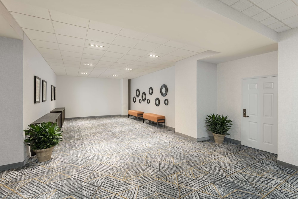 Homewood Suites by Hilton New Orleans - photo 4