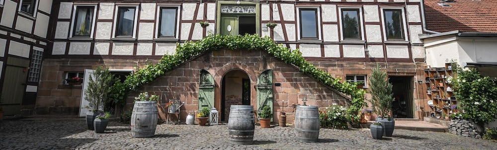 Alter Behring Gutshof