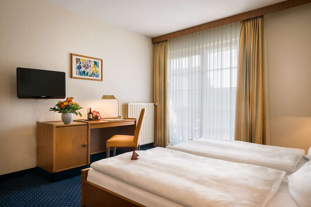 Standard double room TOP acora Hotel Dusseldorf