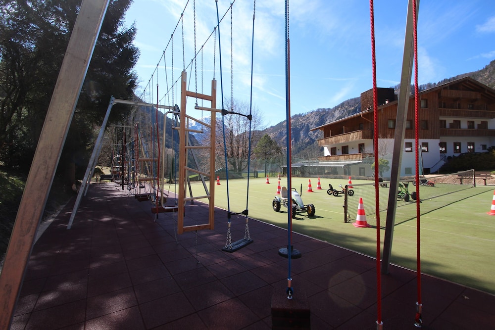 Children's play area - outdoor