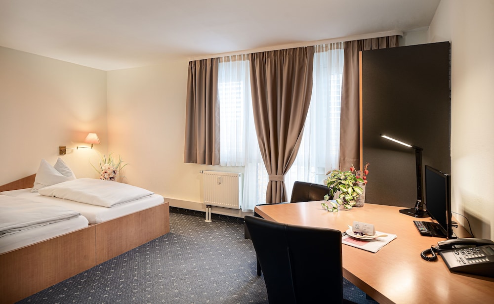 Sunibel Inn Hotel