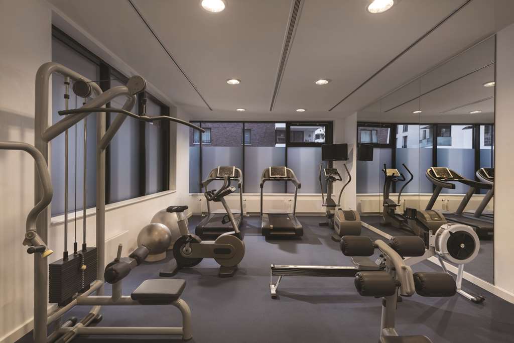 adina apartment hotel hamburg michel gym