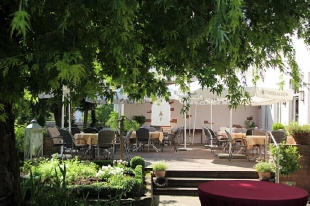 Sundeck
