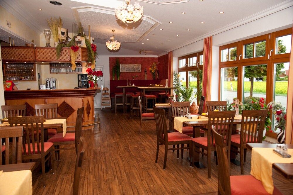 Hotel Bar