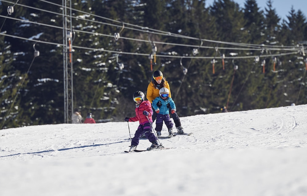 Snow and ski sports