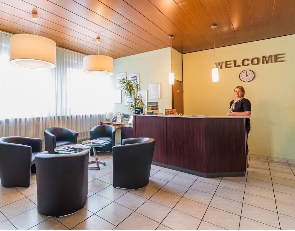 Check-in/check-out kiosk