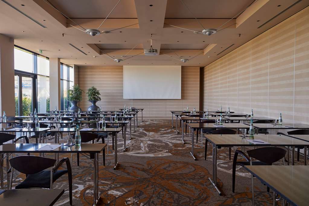 Conference-Room E - "Corona-Style" at Atrium Hotel Mainz