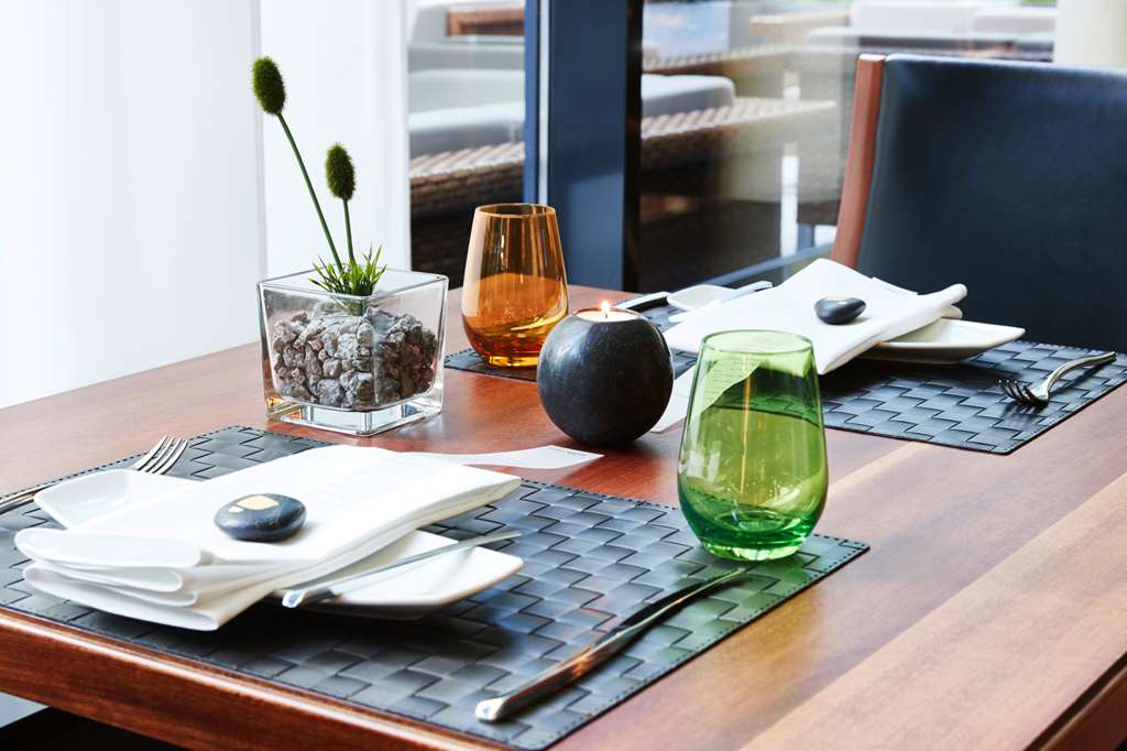 Steigenberger Airport Hotel, Frankfurt, Germany - Restaurant Faces