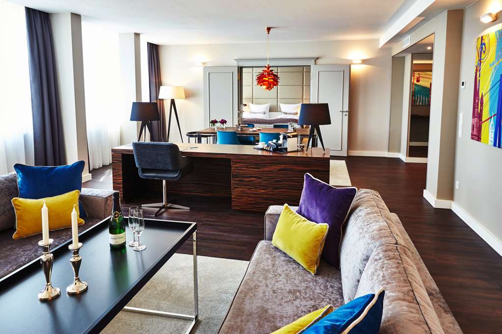 Steigenberger Hotel Koeln, Cologne, Germany - Suite